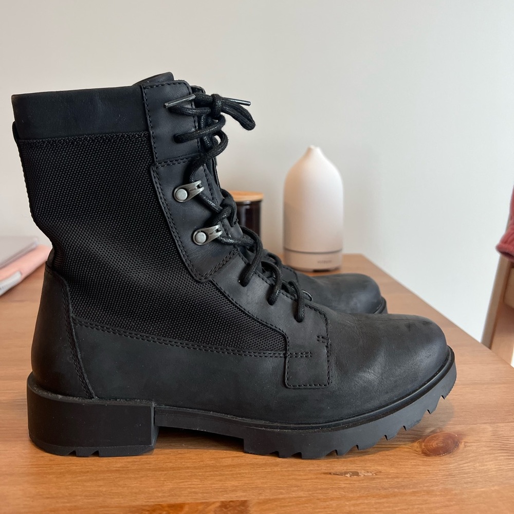 Sorel Lennox Lace Women’s Boot Black